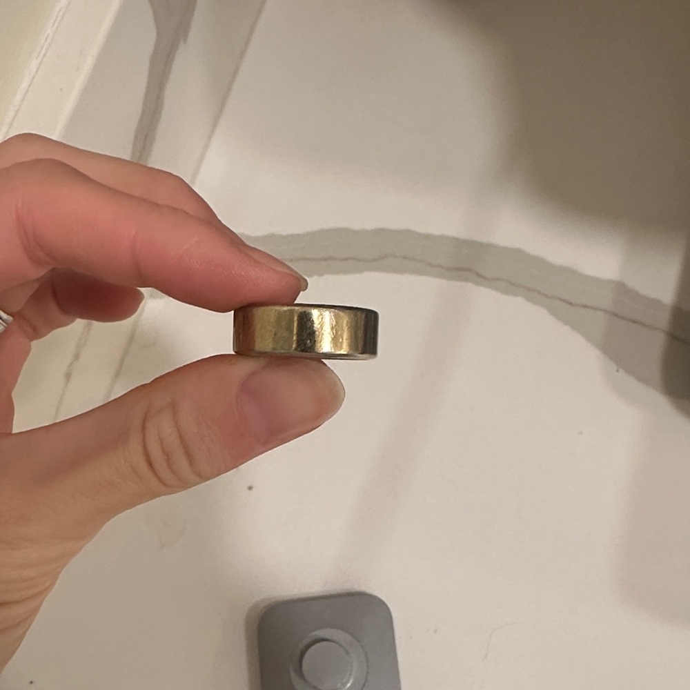 Oura Ring 3 (Size 7) Gold